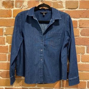 Banana Republic Petite Denim Button Down Blouse